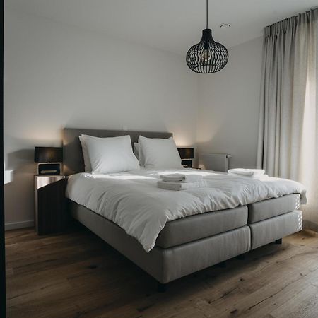 Huswell - The Tide - Stylish Seaview Apartment For 4 - Prime Location & Private Parking Cadzand Exterior photo